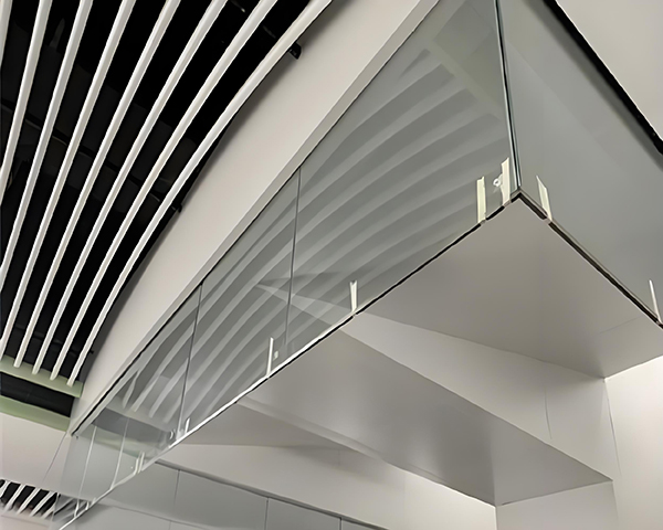 神木玻璃神木挡烟垂壁