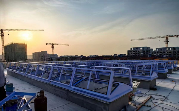 消防神木排烟窗工作原理